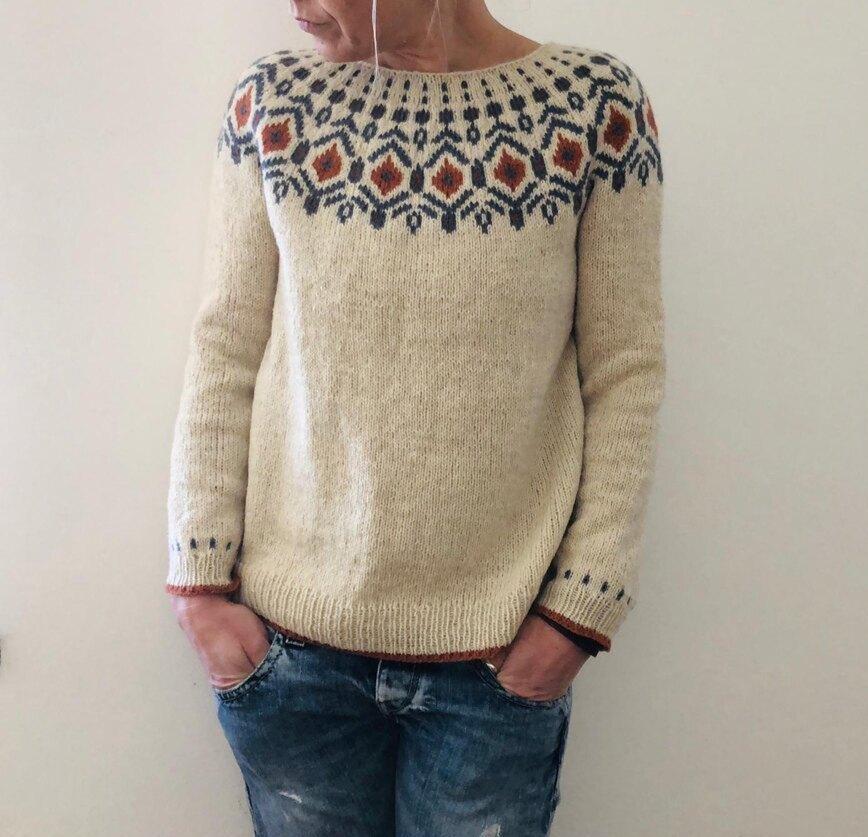 Einzigartiger Handgefertigter Strickpullover