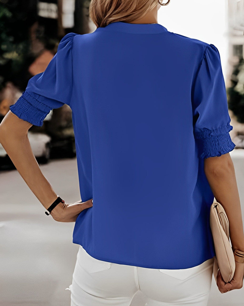 Kurzärmlige V-Ausschnitt-Bluse