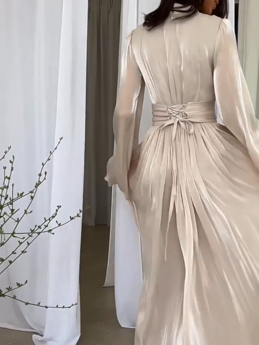 Elegantes Maxikleid mit langen Ärmeln