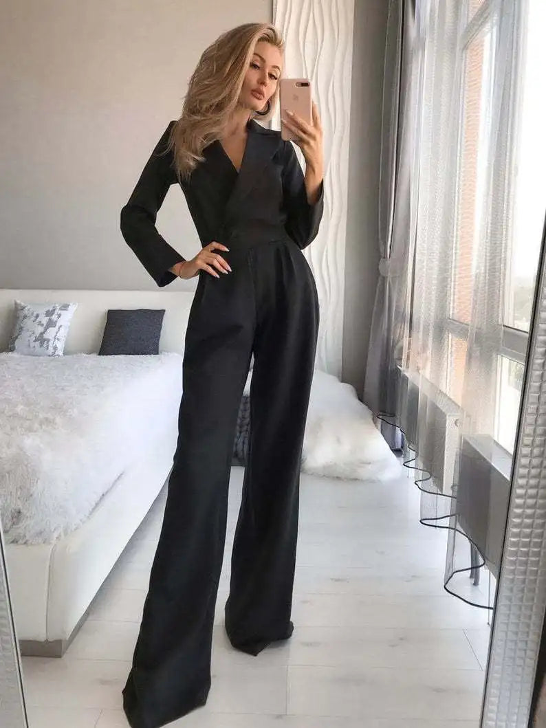 Stylischer Damen-Overall mit weitem Bein